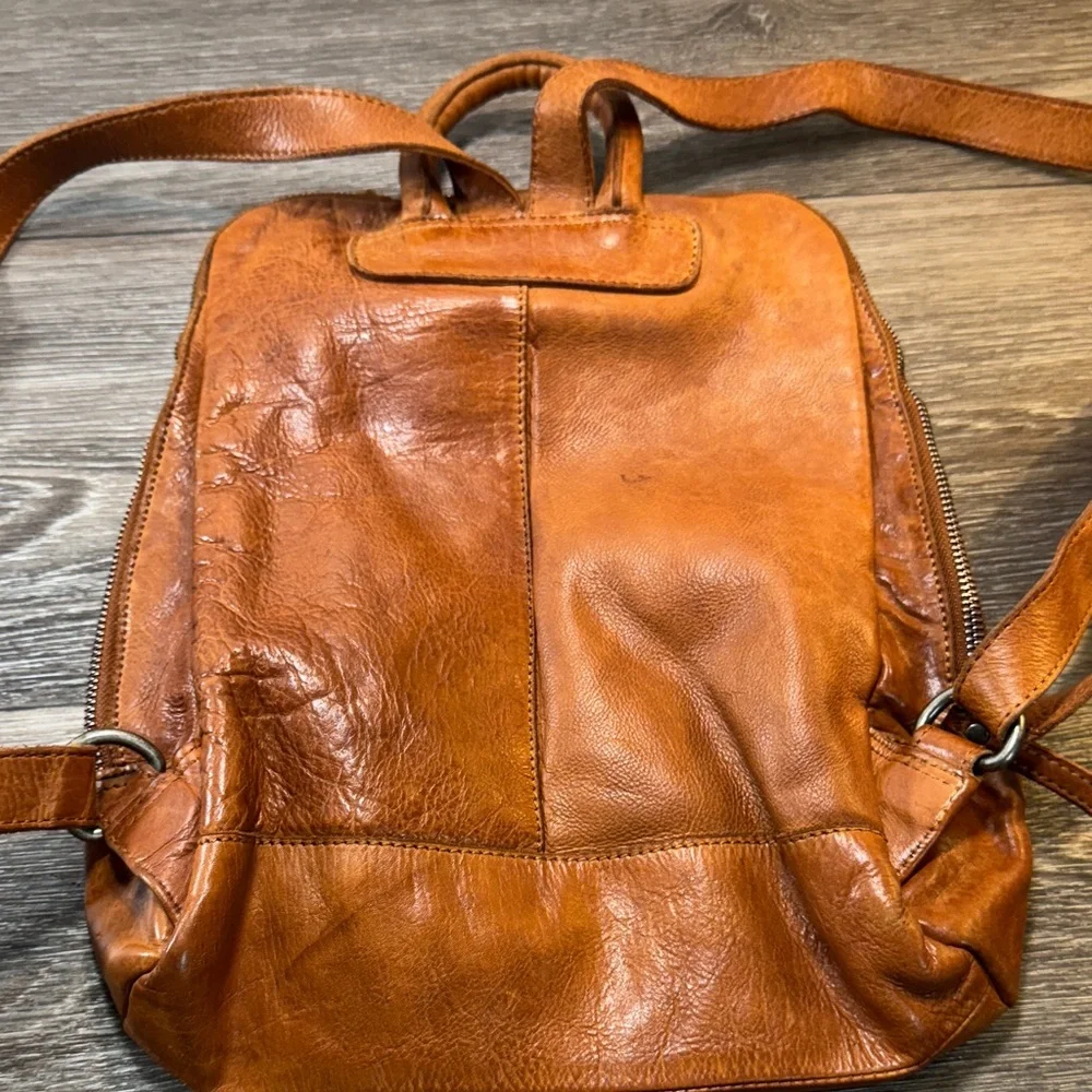 Vilenca Holland Brown Leather Backpack - Picture 4 of 11